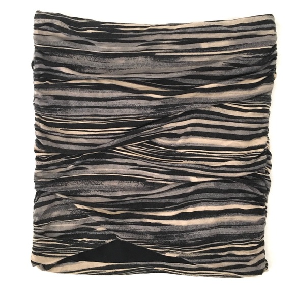 FREE PEOPLE Essential Scrunch Striped Mini Skirt Size Small - Picture 3 of 11